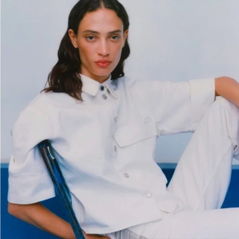 ZARA | Cropped White Denim Shirt Jacket with Pockets (XS)